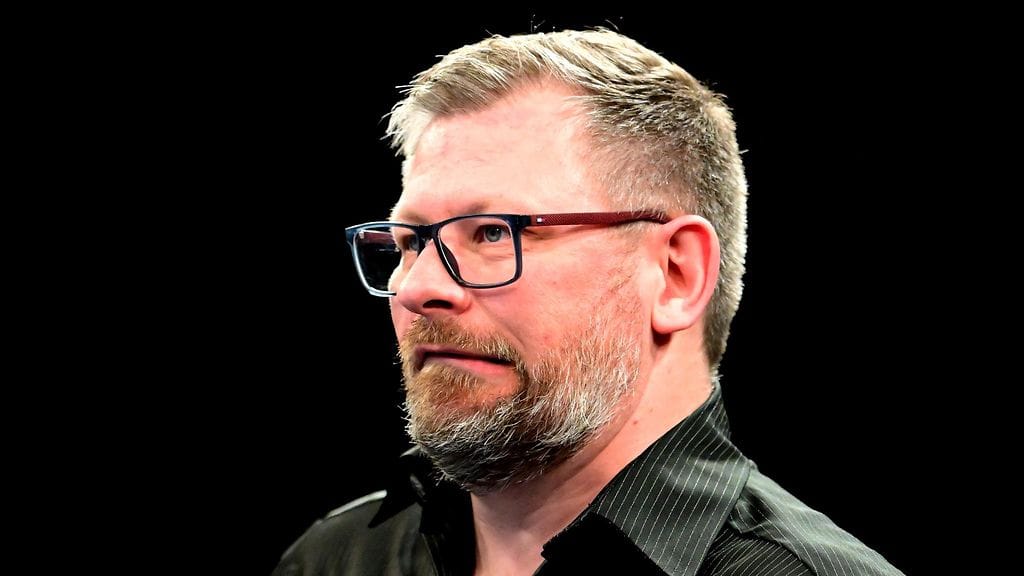 James Wade on päästellyt kaasua kesken darts-otteluiden.