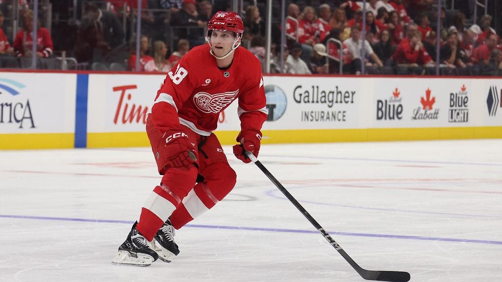 Antti Tuomisto on toistaiseksi pelannut Detroit Red Wingsin paidassa vain NHL:n harjoitusotteluita.