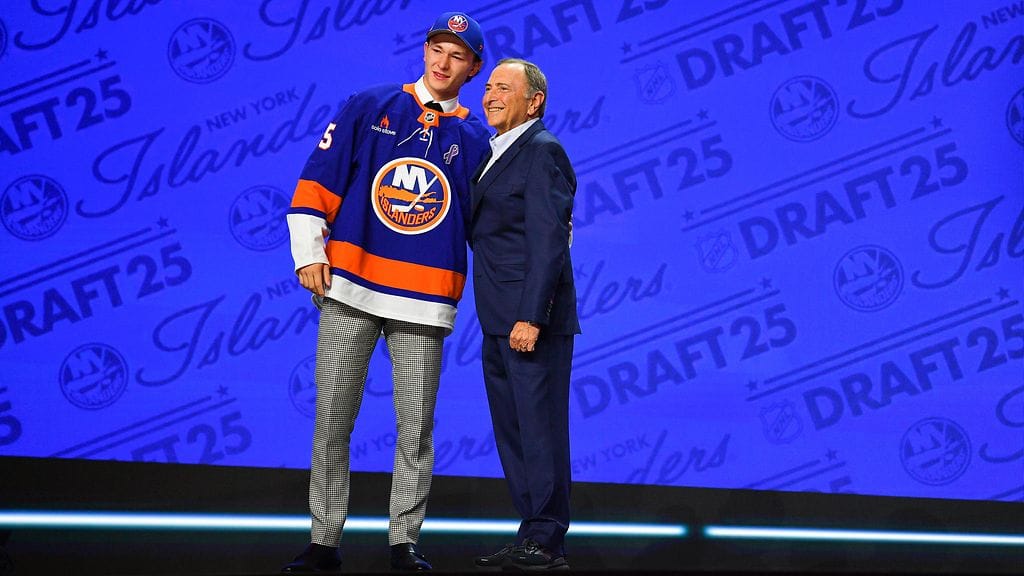 Matthew Schaefer on NHL:n tämän kesän ykkösvaraus.