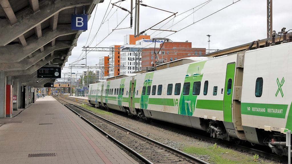 Yöjunat Kolarista, Kemijärveltä ja Rovaniemeltä Helsinkiin on sunnuntain ja maanantain väliseltä yöltä peruttu.