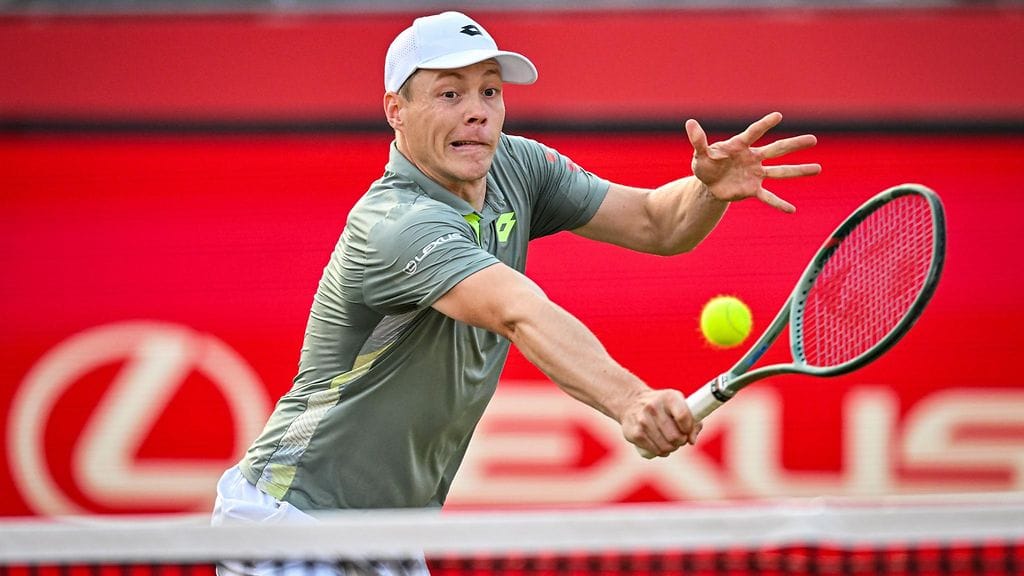 Harri Heliövaara ottelussa ex-pariaan Lloyd Glasspoolia vastaan Lontoossa.