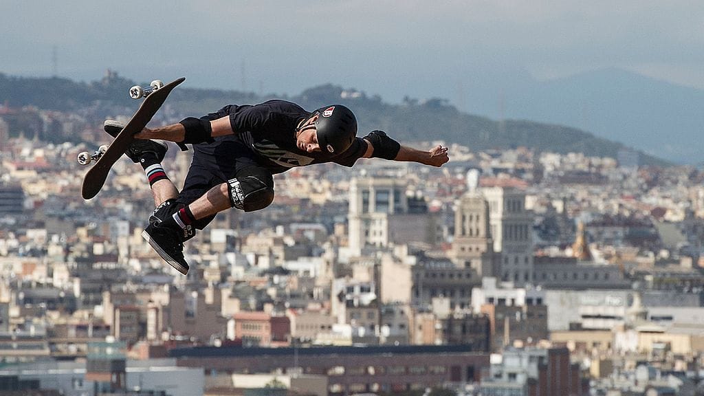 Tony Hawkin laudasta odotetaan kovaa hintaa.