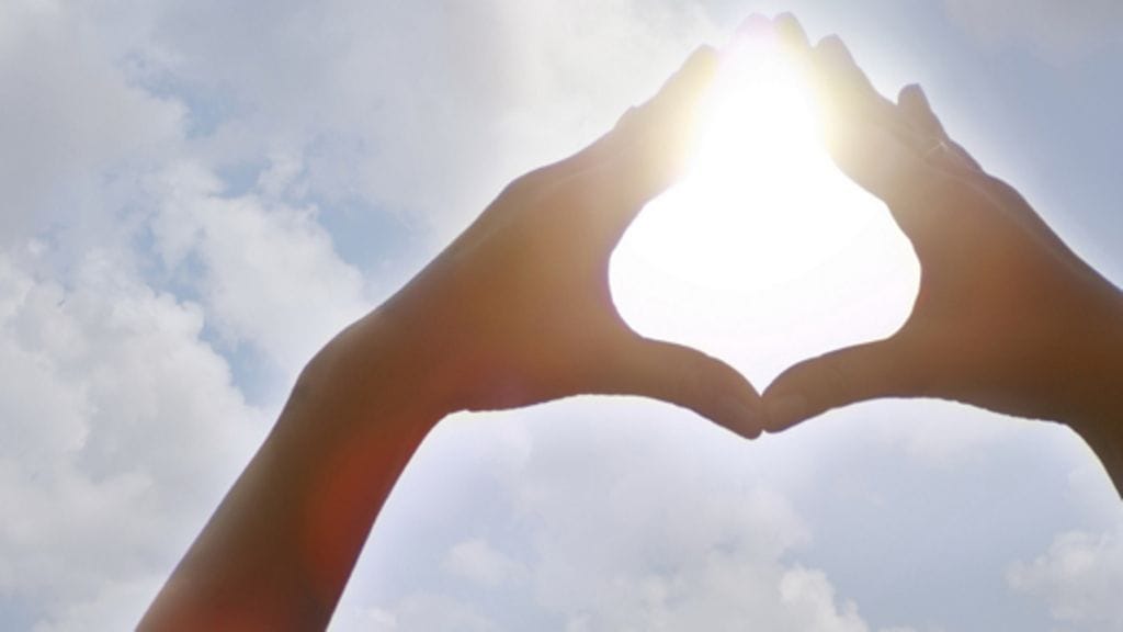 Jotkut ihmiset käyttävät ravinnokseen vain valoenergiaa.