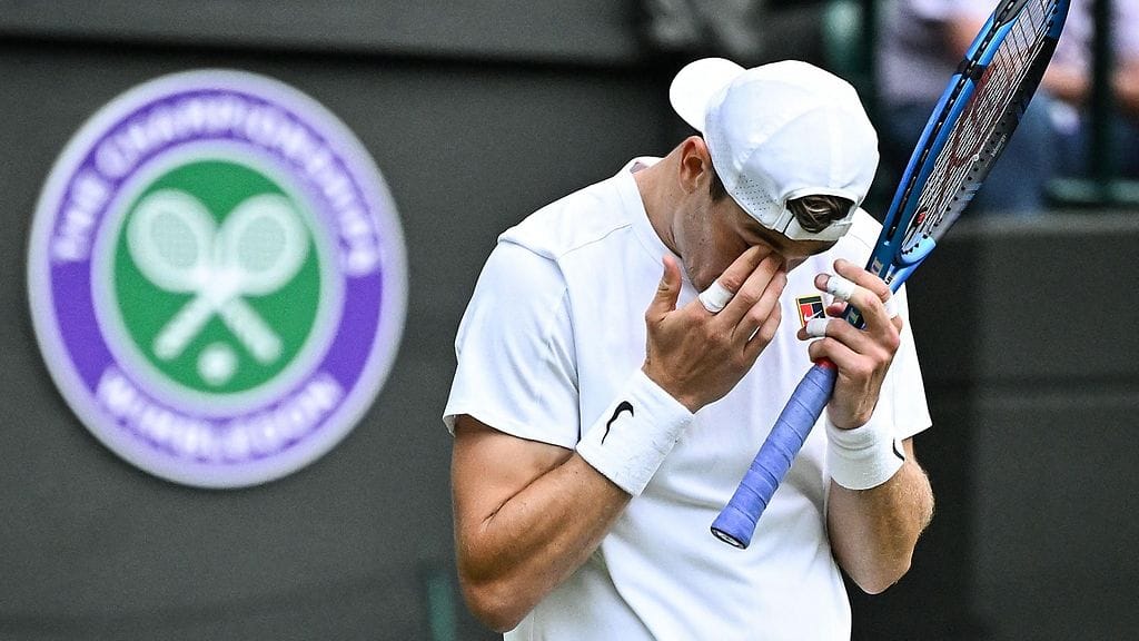 Tappio otti Jack Draperilla koville.