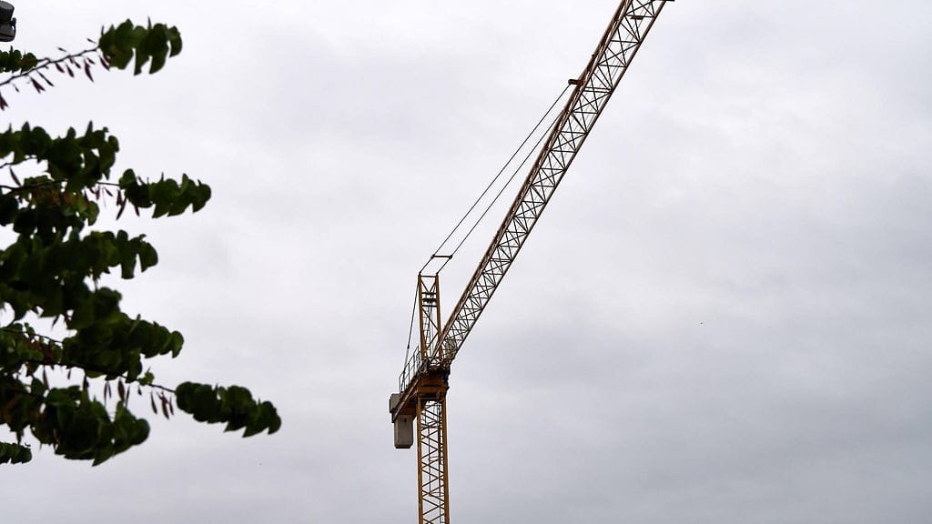 Pelastuslaitos varoittaa liikkumasta työmaa-alueilla ilman lupaa. Kuvituskuva.