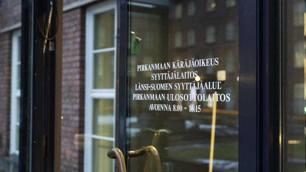 Pirkanmaan käräjäoikeus tuomitsi viisikymppisen naisen 12,5 vuodeksi vankeuteen törkeistä huumausainerikoksista.