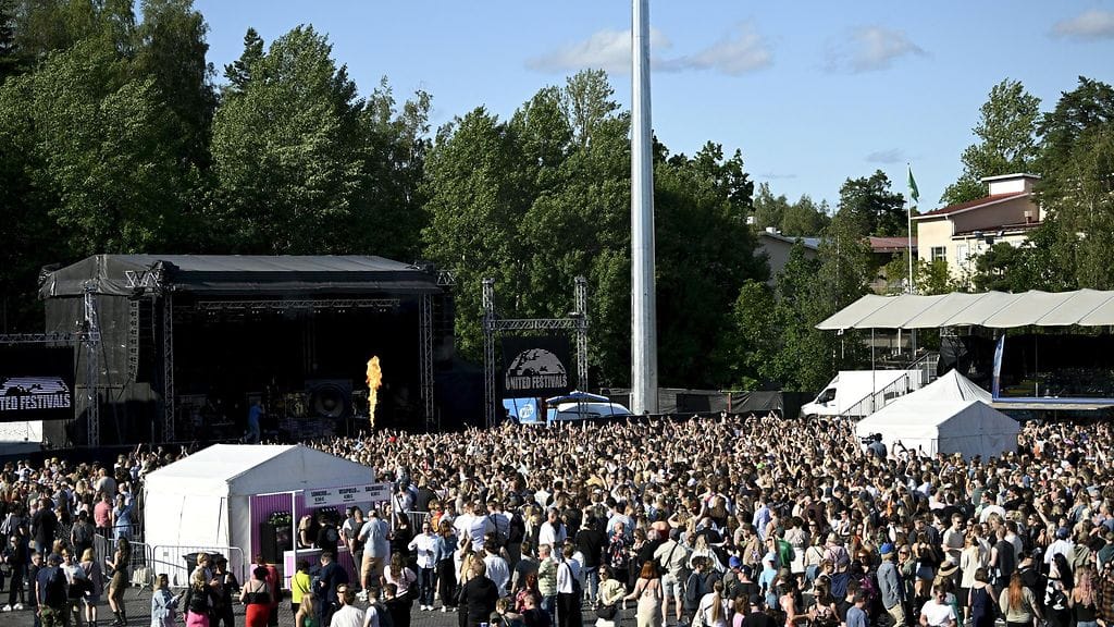 Yleisöä Kipinä festivaalissa 4. heinäkuuta.