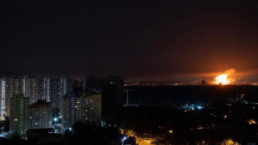 Kuva Kiovasta yöllä 10. heinäkuuta.