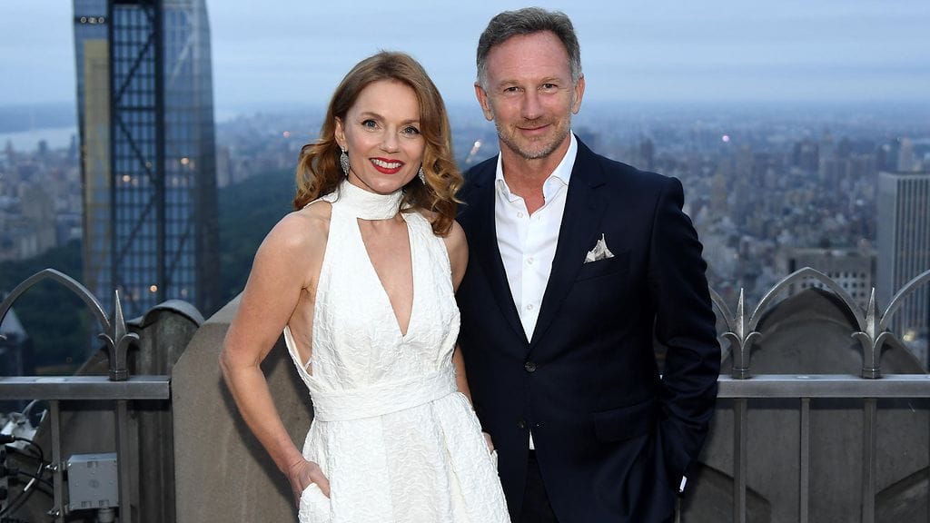 Geri-vaimo on pysynyt Christian Hornerin rinnalla, vaikka ex-tallipomoa syytettiin naispuoliseen työntekijään kohdistuneesta epäasiallisesta käytöksestä viime vuonna.