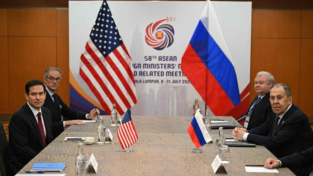 Tapaaminen järjestettiin Kaakkois-Aasian maiden yhteistyöjärjestön Aseanin kokouksen yhteyteen.