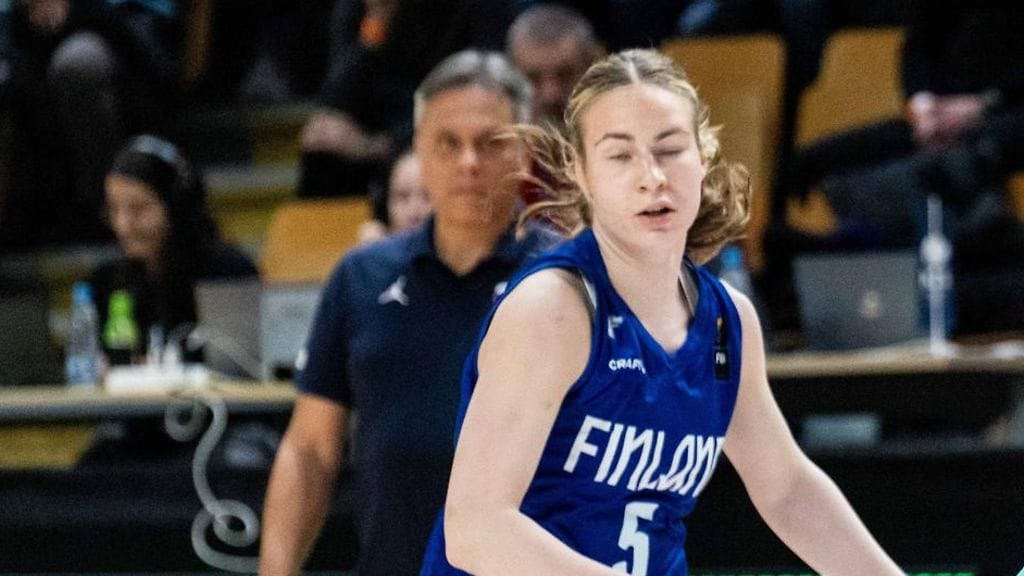 Tiia Talonen (arkistokuvassa) teki Suomen tytöistä eniten pisteitä Montenegroa vastaan: 14.