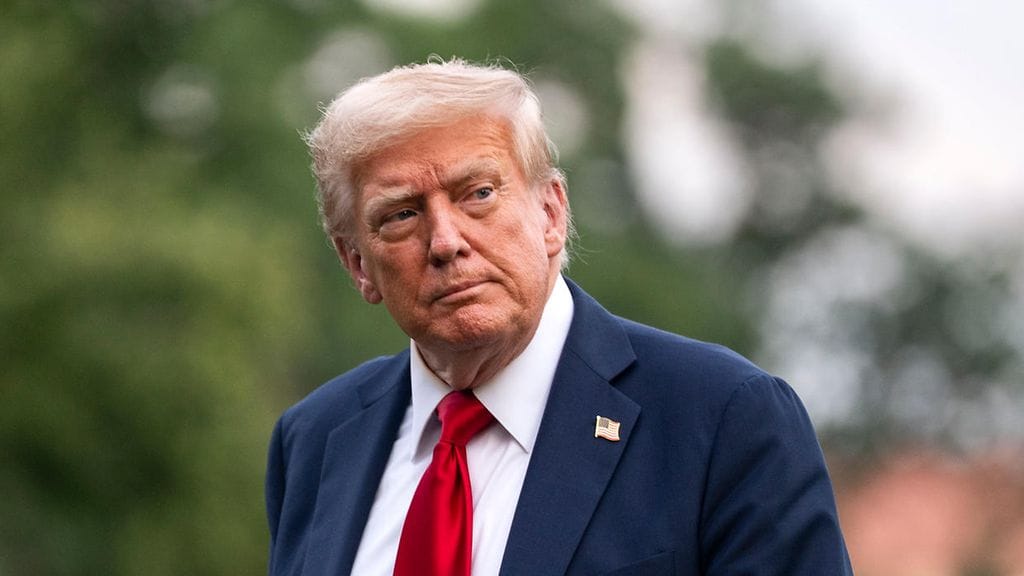 Trump Valkoisen talon pihalla 13. heinäkuuta.