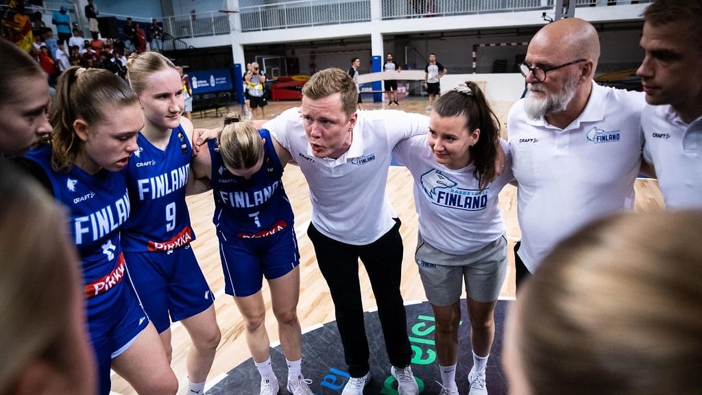 Suomen joukkue taisteli EM-hopealle.