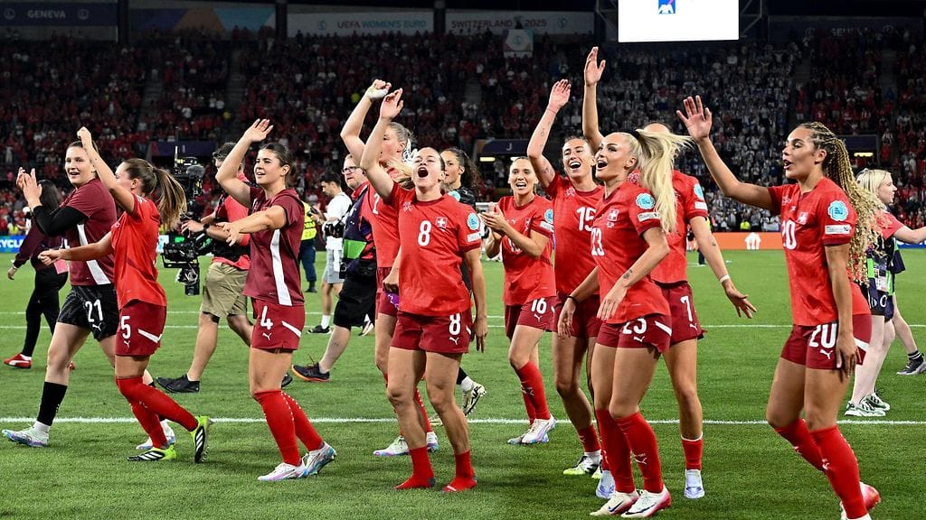 Sveitsi nappasi EM-puolivälieräpaikan Suomen nenän edestä.