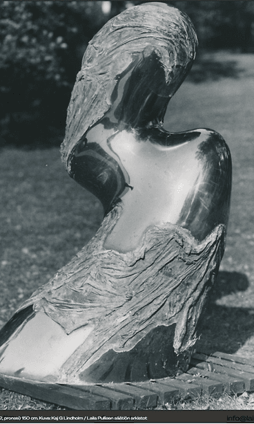 Poliisi_ varastettu patsas