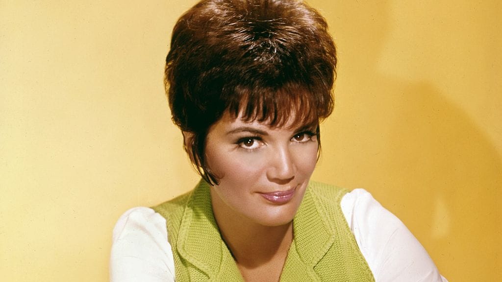 Laulaja Connie Francis tunnetaan hitistä Pretty Little Baby.