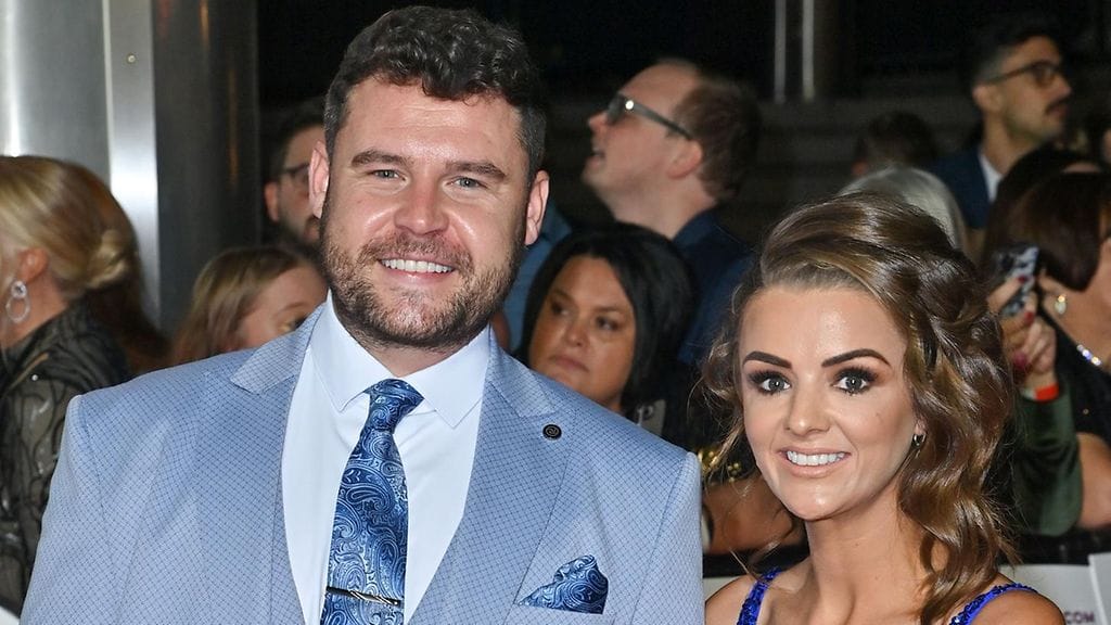 Emmerdale-tähti Danny Millerin ja Steph-vaimon perhe kasvoi.