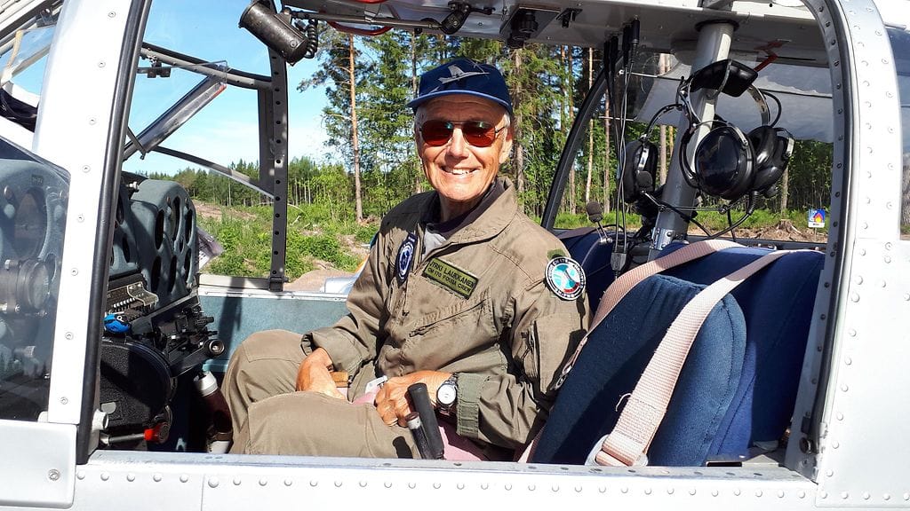 Ilmavoimien entinen koelentäjä Jyrki Laukkanen kertoo painopisteohjatusta koneesta MTV Uutisille.