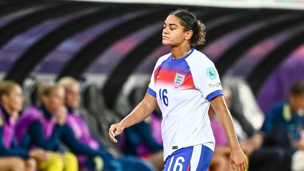 Carter edustaa seurajoukkuetasolla yhdysvaltalaista Gotham FC:tä.