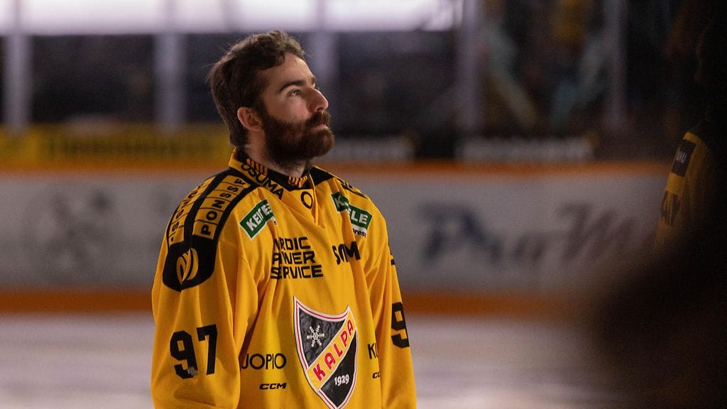 Lukas Kanak jatkaa KalPan riveissä myös tulevalla kaudella.