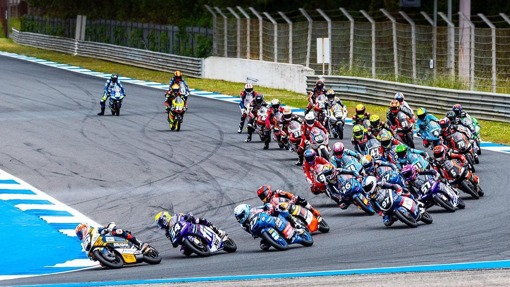 Kuvituskuva JuniorGP-sarjan kisasta.