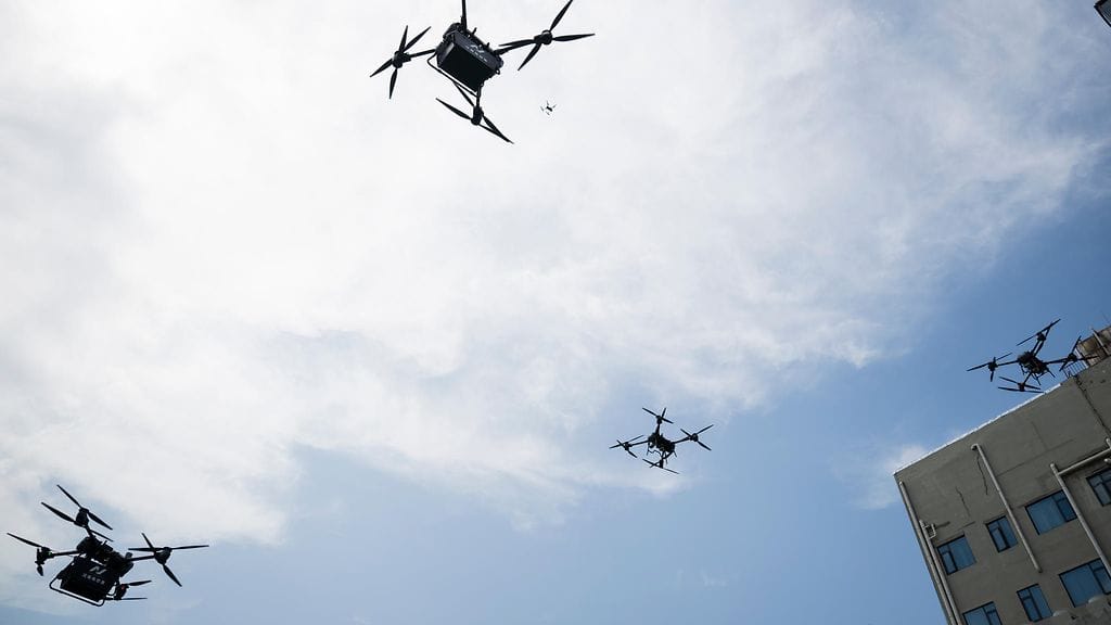 Kosola näkee, että droonimuuria parempi termi olisi droonikilpi. Kuvituskuva.