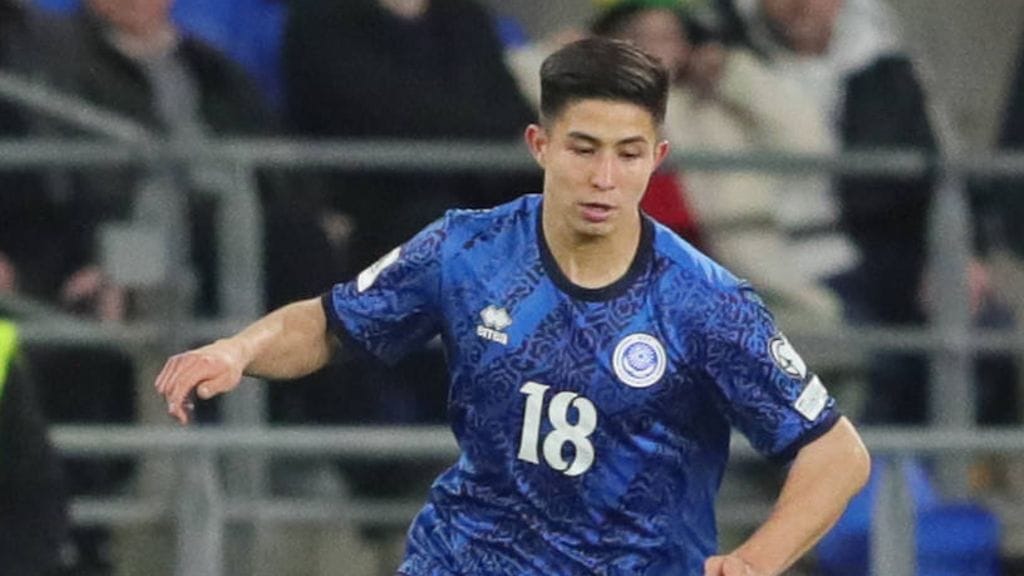 Kazakstanin huippulupaus Dastan Satpaev, 16, on nimetty Kairat Almatyn alustavaan kokoonpanoon KuPSia vastaan.