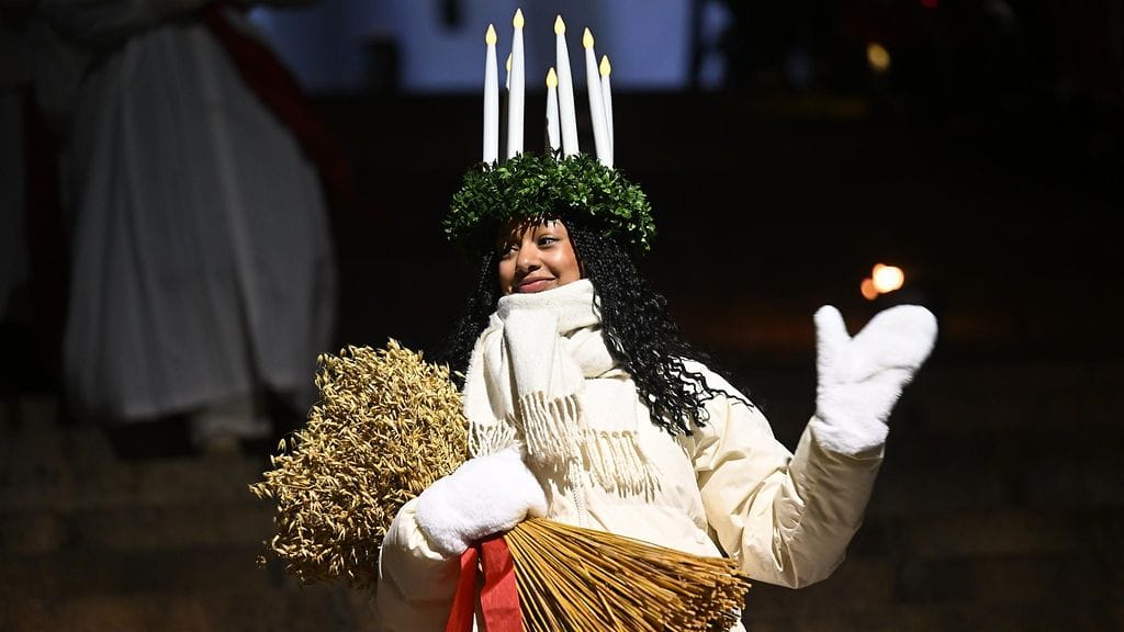 Kuvassa viime marraskuussa Lucia-neidoksi valittu Daniela Owusu.