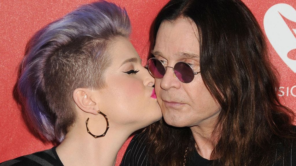 Kelly Osbourne jakoi Instagram-tarinaansa tekstin isästään.