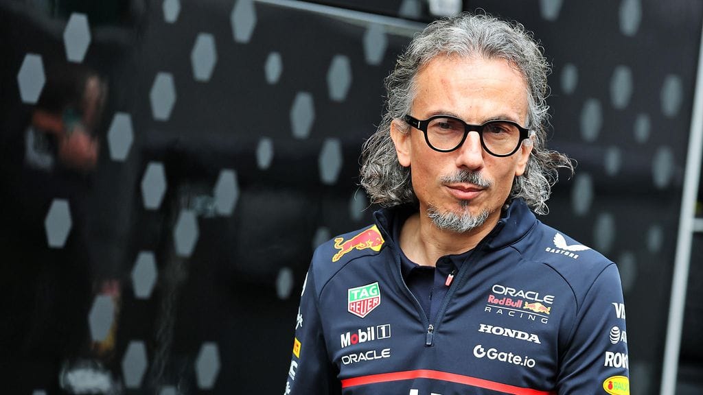 Red Bull -pomo Laurent Mekies kommentoi tallin kuskitilannetta.