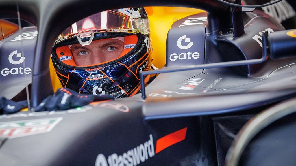 Max Verstappen on kuin onkin jatkamassa Red Bullilla.