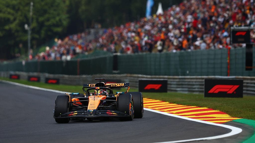 McLarenin Oscar Piastri oli ylivertainen Belgian GP:n sprinttikilpailun aika-ajossa.