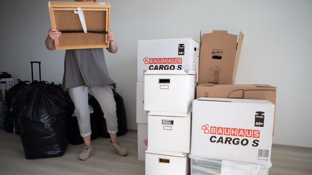 Vanhojen kerros- ja rivitaloasuntojen kaupat ovat nousussa, mutta hinnat laskussa. Kuvituskuva.