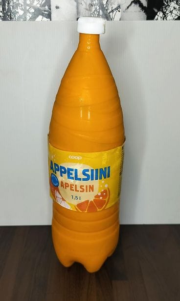 Miritsa Niemen valmistama pullokakku