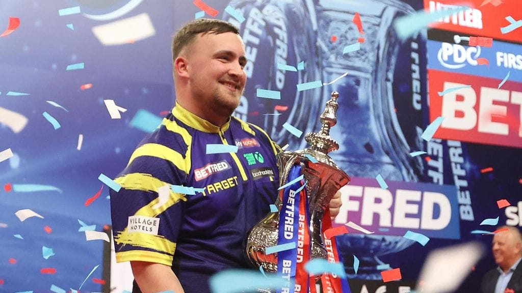 Luke Littler on vasta viides triplakruunun saavuttanut pelaaja.