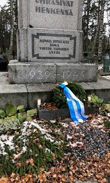 Antrean kirkon muistomerkki