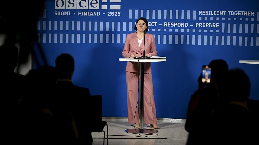 Valko-Venäjän maanpaossa olevan oppositiojohtajan Svjatlana Tsihanouskajan mukaan Suomi voisi toimia esikuvana tulevaisuuden Valko-Venäjälle.