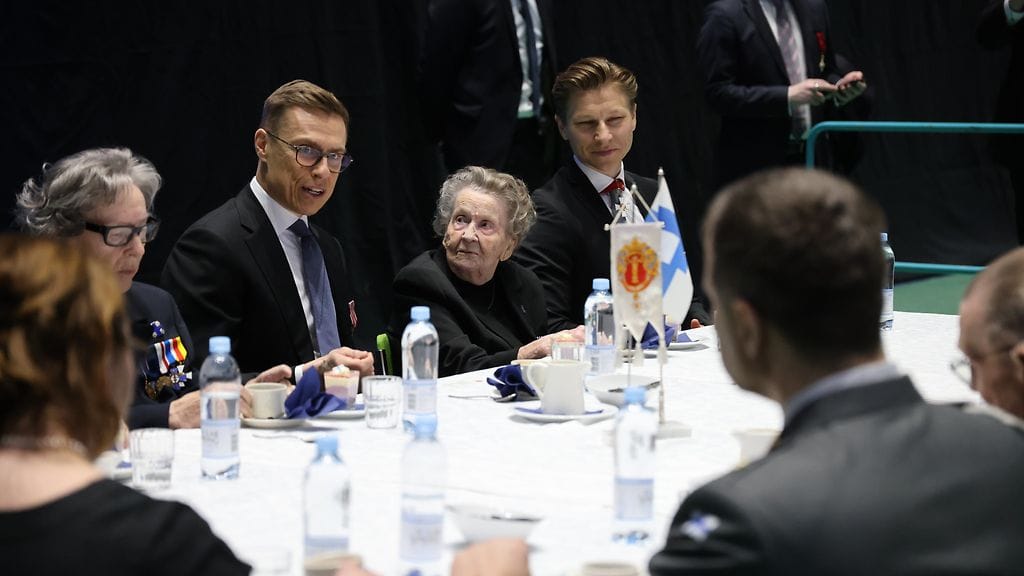 Sirkka Pohto kansallisen veteraanipäivän valtakunnallisessa pääjuhlassa Vaasassa lauantaina 27. huhtikuuta 2024.