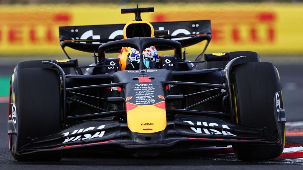 Max Verstappen oli tuomariston tutkinnassa Unkarin GP:n perjantain harjoitusten jälkeen.