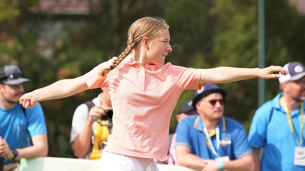 Iida Lehtomäki heitti sunnuntaina Nokialla viimeiseen asti MM-kullasta.