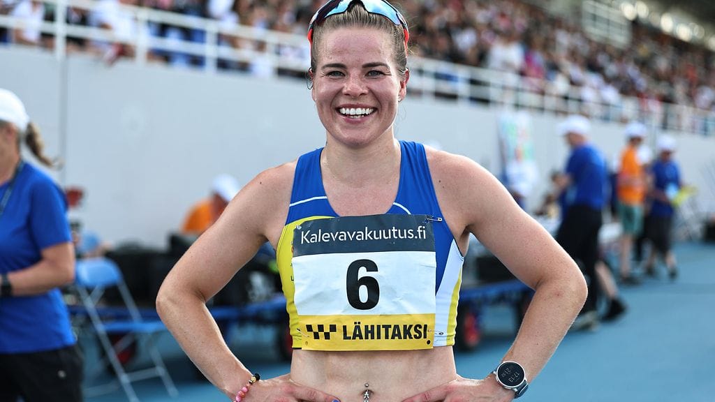 Krista Pärmäkoski juoksi Kalevan kisojen 5 000 metrillä neljänneksi.