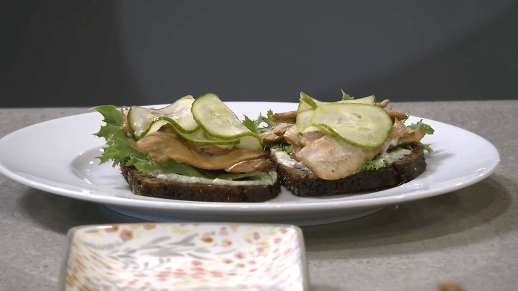 Savusilakkatoast on helppo tehdä.