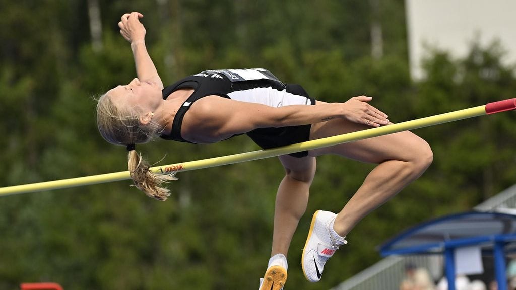 Saara Hakasen ura päättyy.