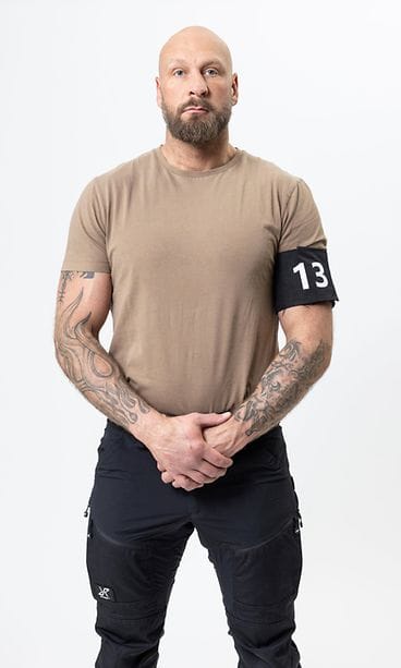 erikoisjoukot_kausi_4_promo_robert_helenius_04_kuvaaja_jere_hietala
