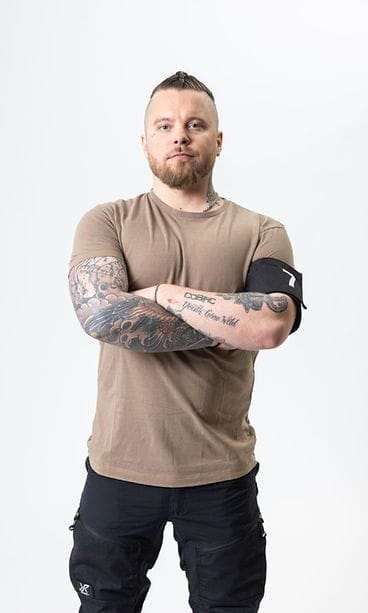 erikoisjoukot_kausi_4_promo_arttu_kuosmanen_04_kuvaaja_jere_hietala