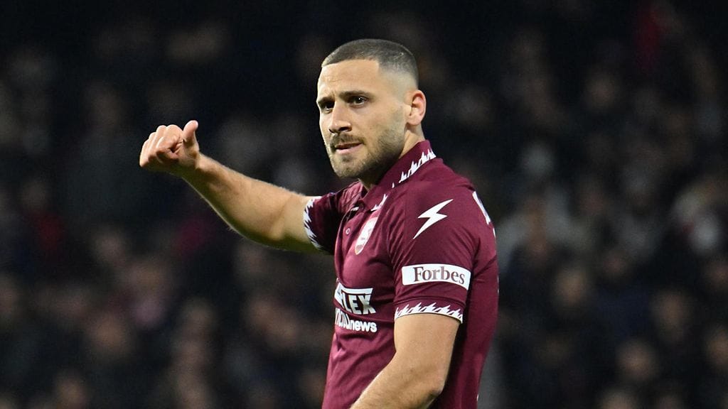 Shon Weissman poisti viestinsä ja pahoitteli kommenttejaan.