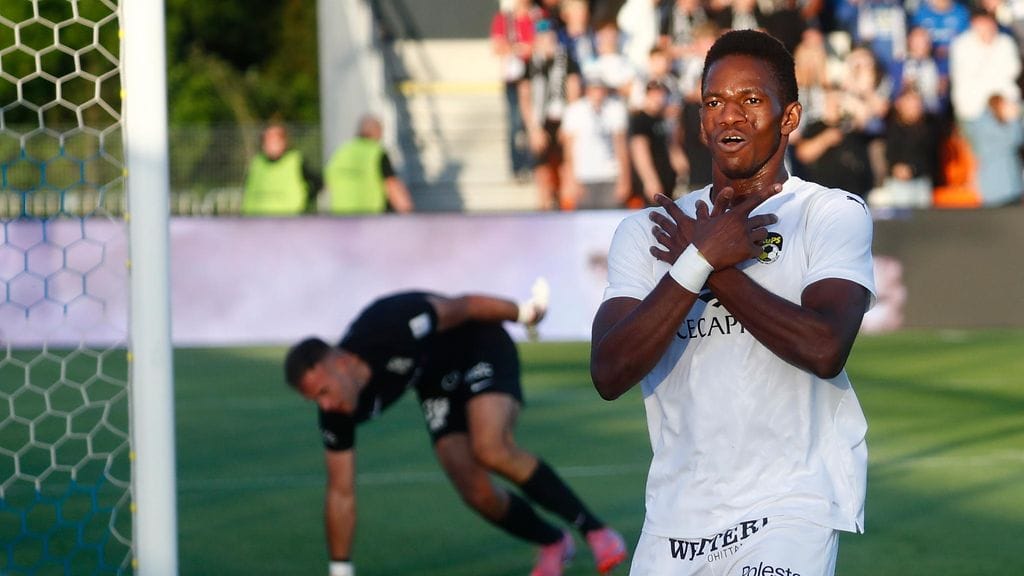 Mohamed Toure vei kuopiolaiset 2–0-johtoon Latviassa. KuPS lähtee toiseen osaotteluun yhden maalin johtoasemassa.