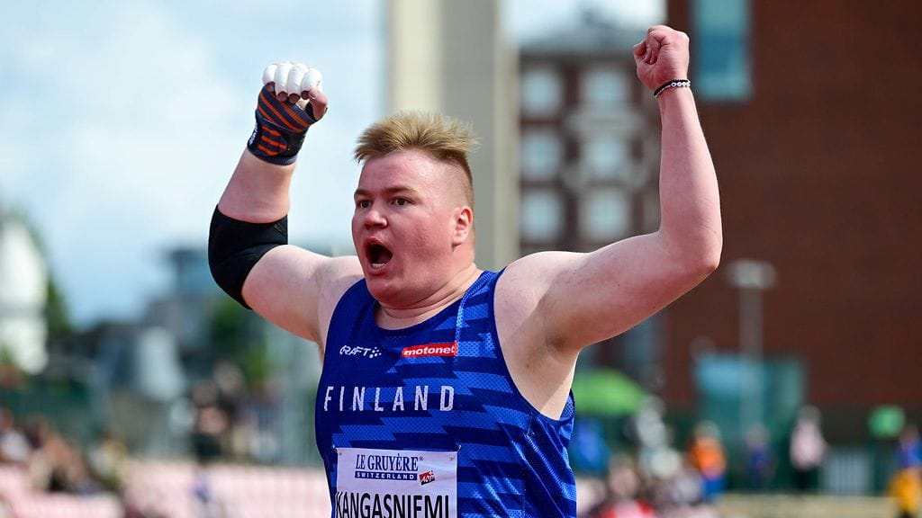 Aatu Kangasniemi työnsi EM-hopealle.