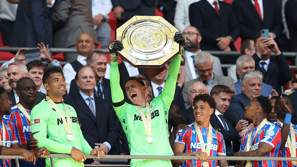 Crystal Palace juhli Community Shieldin voittoa.