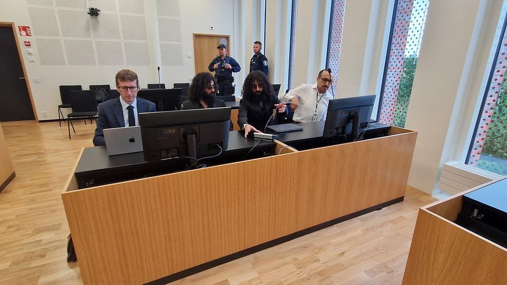 irakilaiskaksoset oikeus 1208